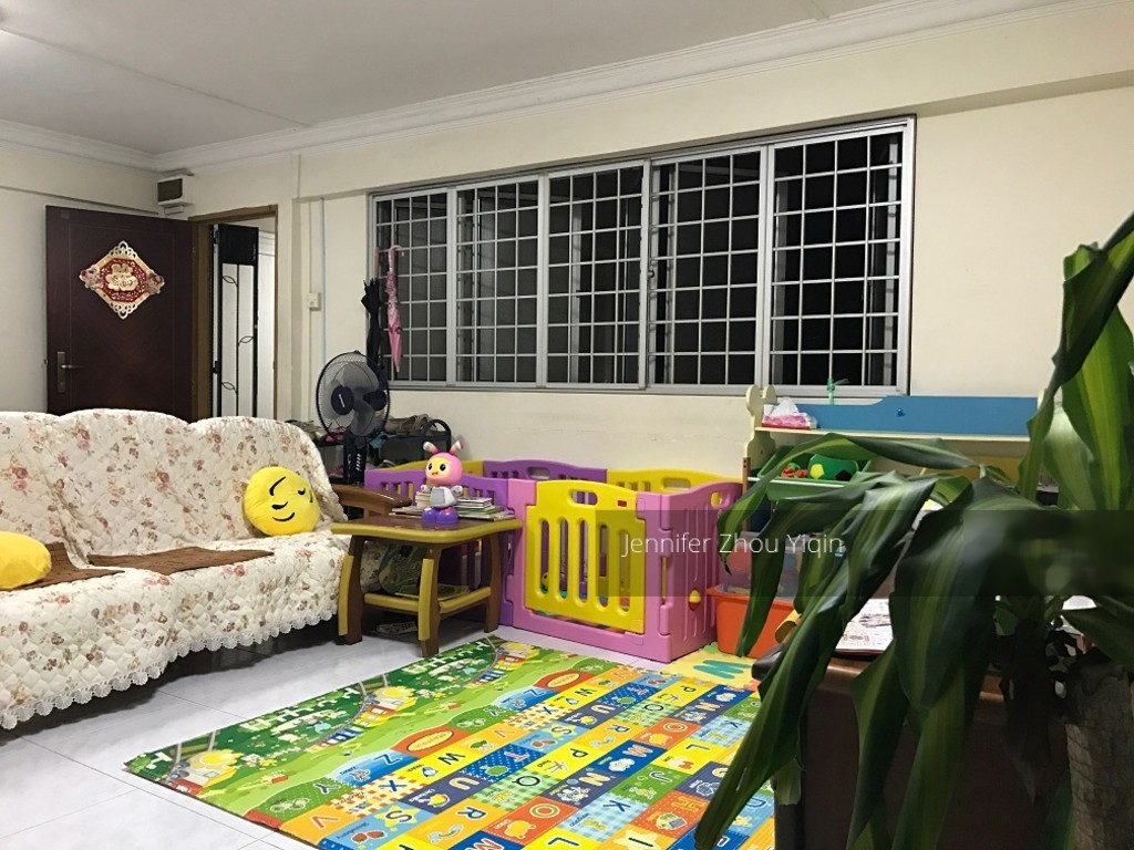 Yishun Street 21 thumbnail photo